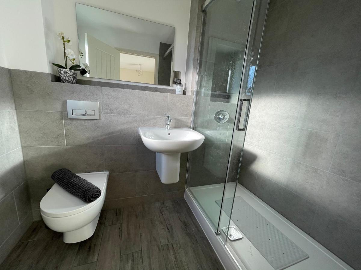 Ivy Tower Cottages Saint Florence ภายนอก รูปภาพ