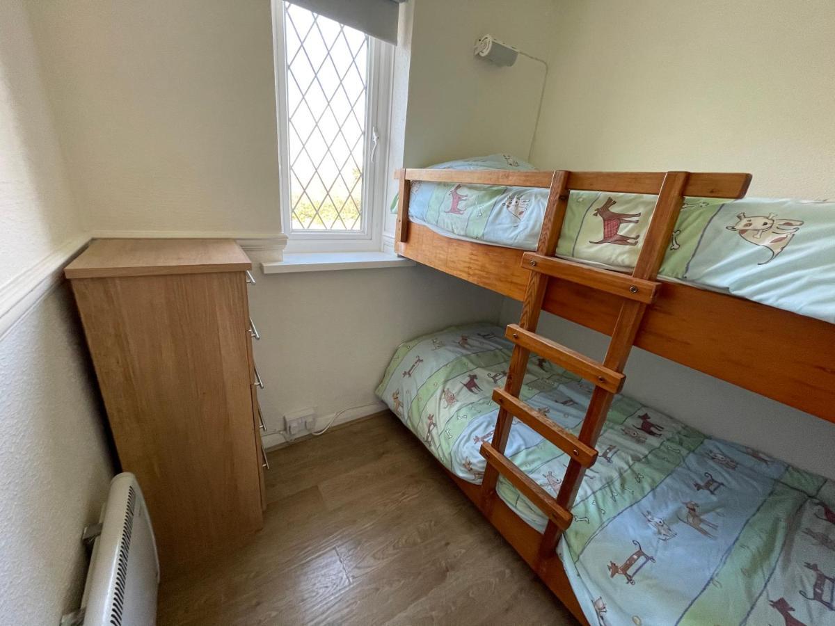 Ivy Tower Cottages Saint Florence ภายนอก รูปภาพ